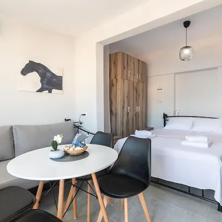 Mikelanna Aegean Skyline Apartment